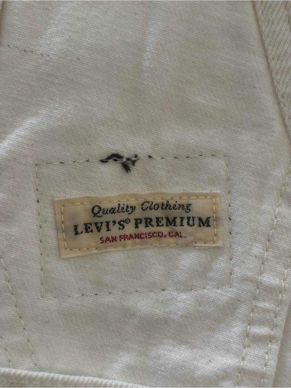 Levi Strauss White Denim Short Bib Overalls with Adjustable Straps Size Large - Picture 8 of 12